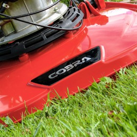 Cobra AirMow 51 80V Hover Mower
