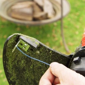 Cobra GT3024V 24v Cordless Grass Trimmer