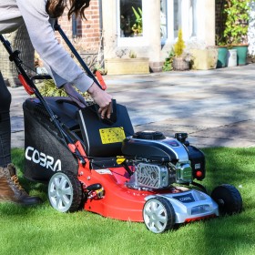 Cobra M40CVX 16" Cobra Powered Lawnmower with Vortex Airflow System