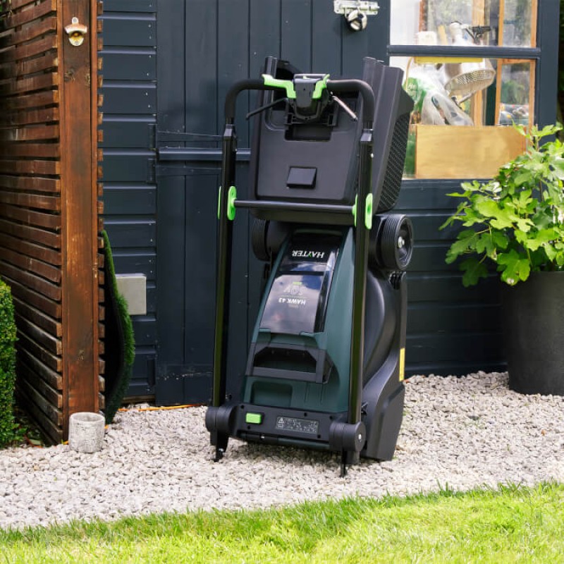 Hayter Hawk 43 Cordless Auto Drive Lawnmower